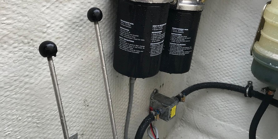 Grady-White Freedom 335