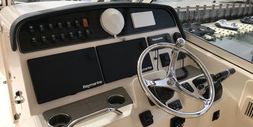 Grady-White Freedom 335