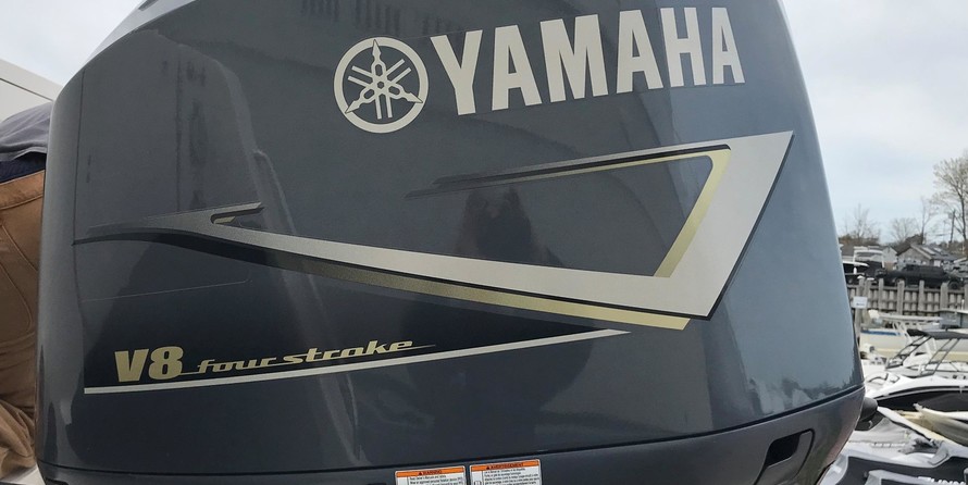 Grady-White Freedom 335