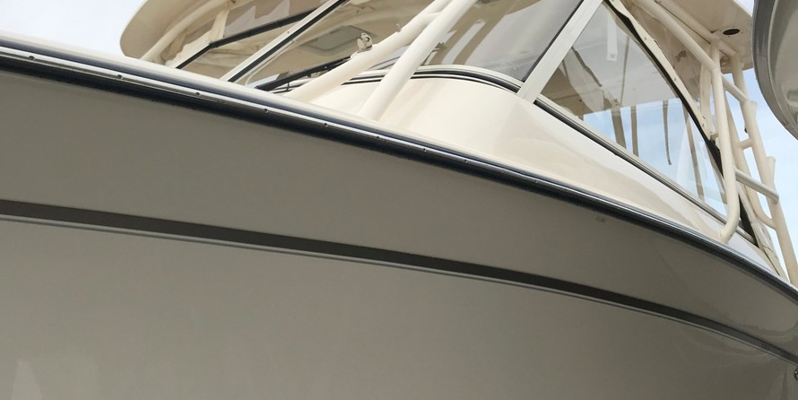 Grady-White Freedom 335