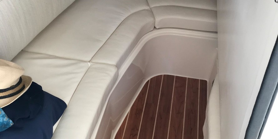 Grady-White Freedom 335