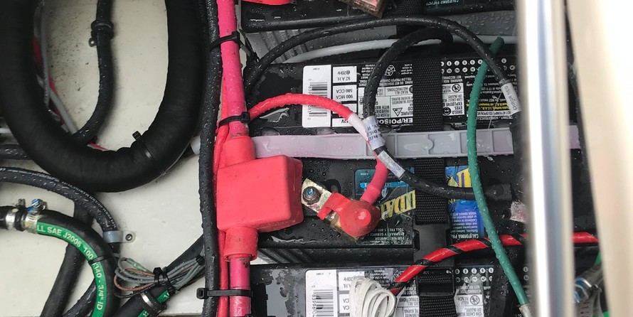 Grady-White Freedom 335