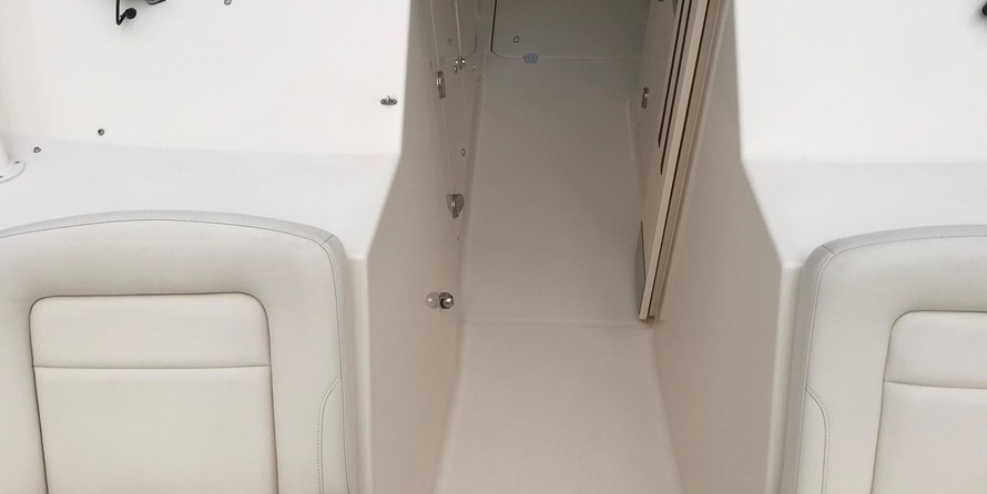 Grady-White Freedom 335