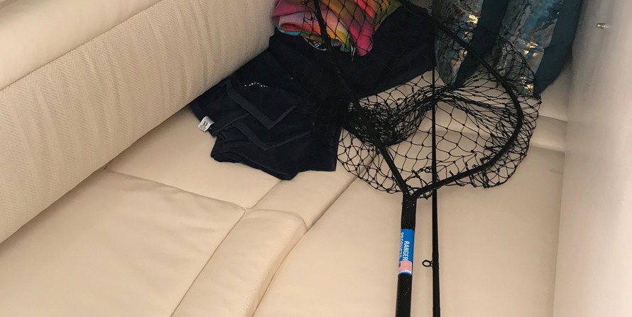 Grady-White Freedom 335