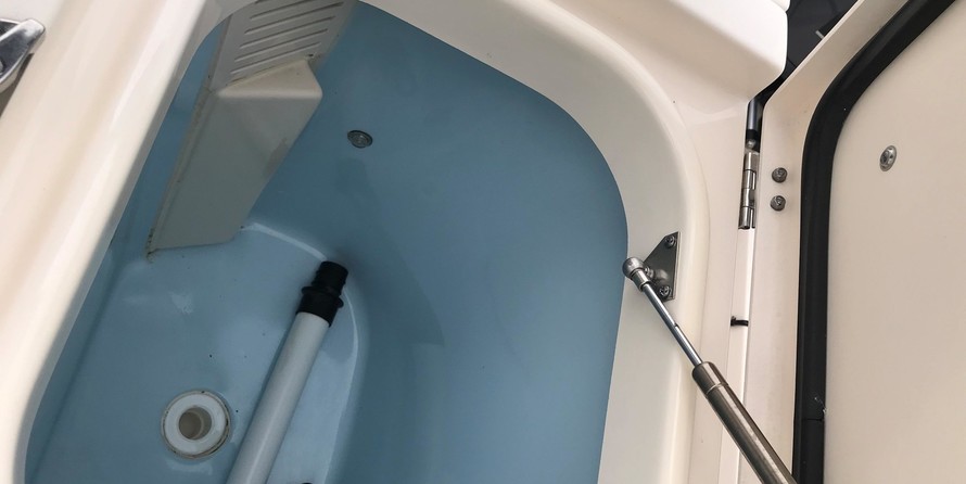 Grady-White Freedom 335