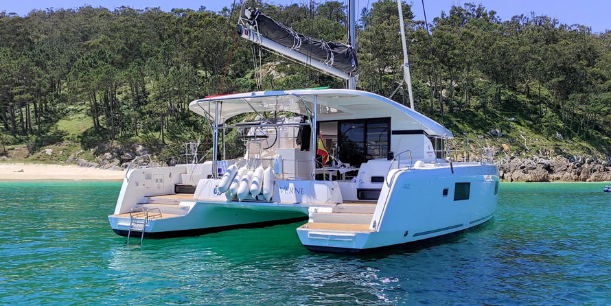 Lagoon 42
