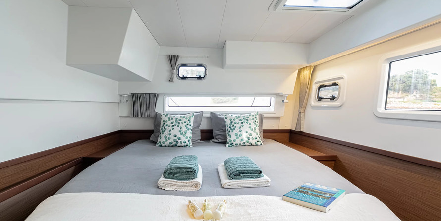 Lagoon 42