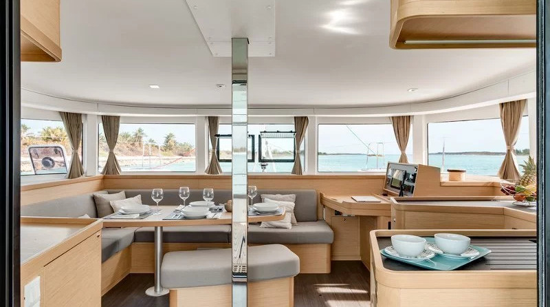 Lagoon 42