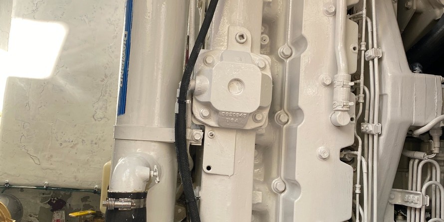 Sea ray 420 sedan bridge