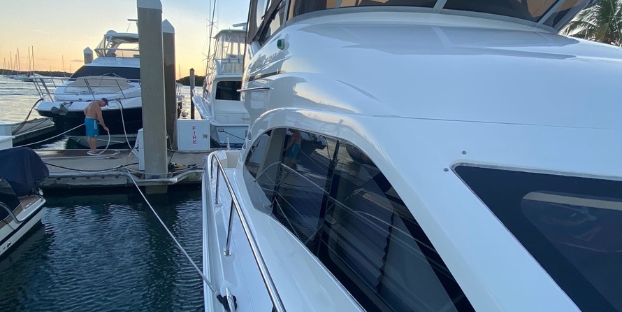 Sea ray 420 sedan bridge