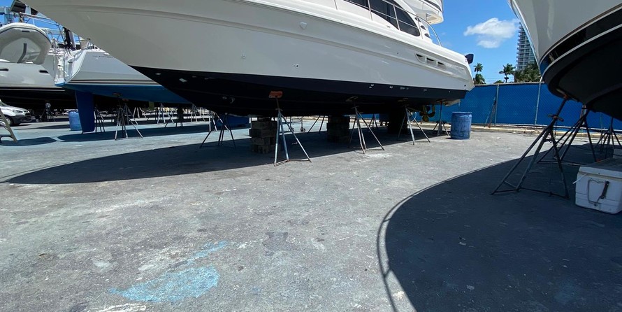 Sea ray 420 sedan bridge