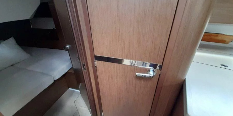 Beneteau Oceanis 46.1