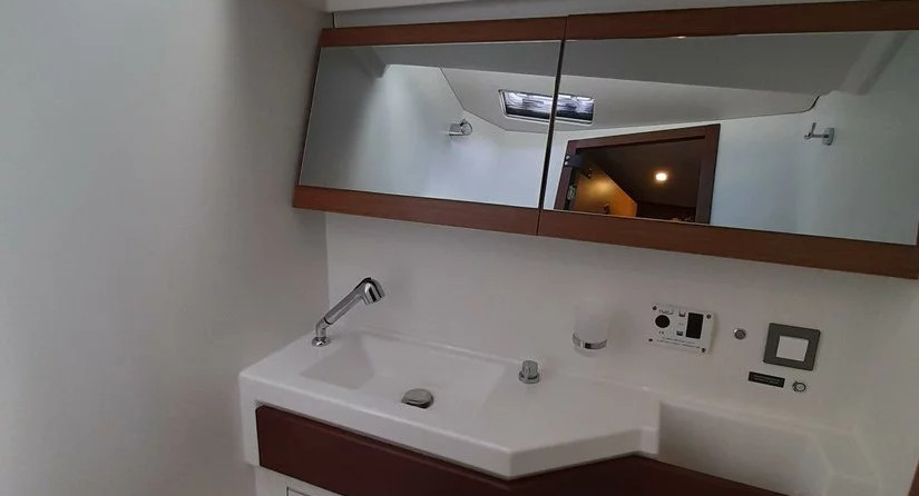 Beneteau Oceanis 46.1