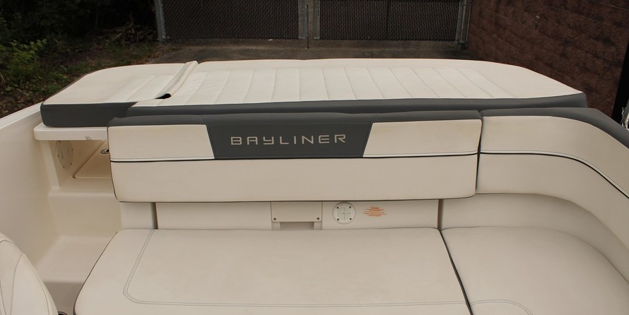 Bayliner VR5 BOWRIDER