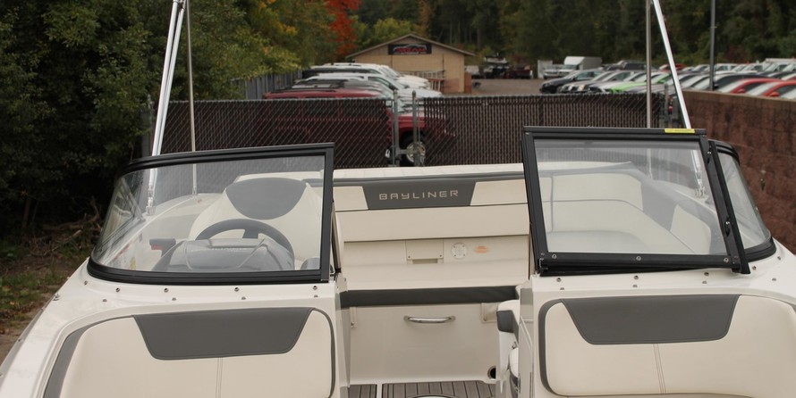 Bayliner VR5 BOWRIDER