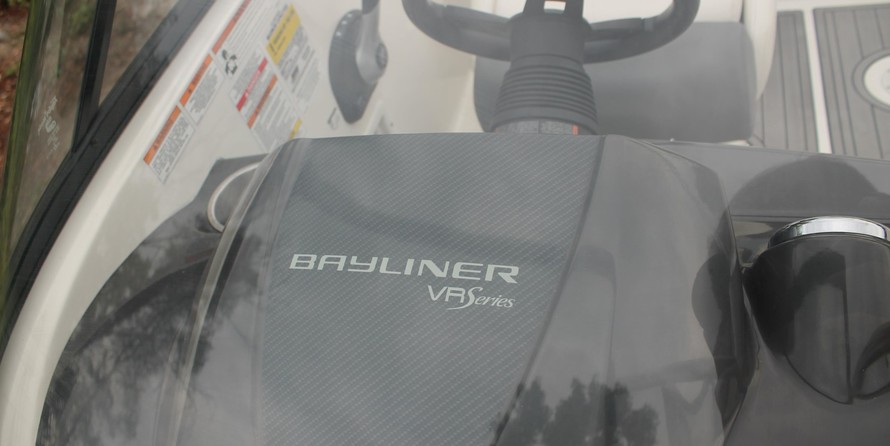 Bayliner VR5 BOWRIDER