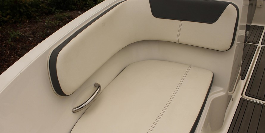 Bayliner VR5 BOWRIDER