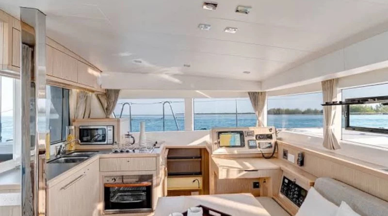 Lagoon 39