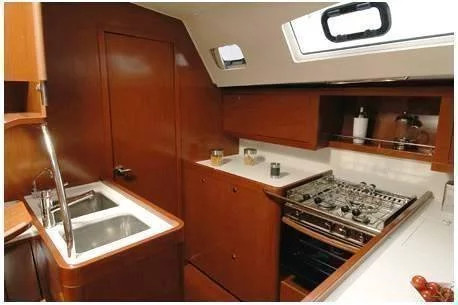 Beneteau Oceanis 50 Family