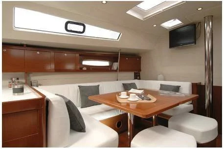 Beneteau Oceanis 50 Family