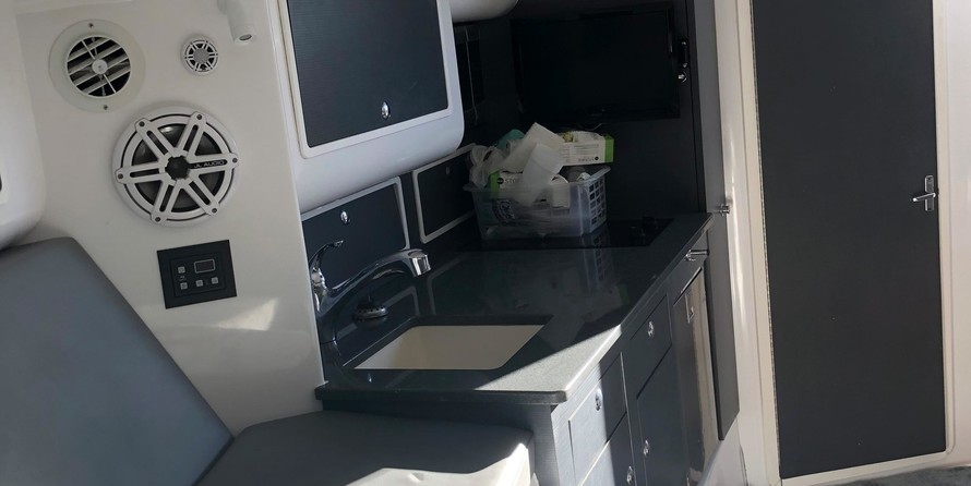 Midnight Express 37 Cabin