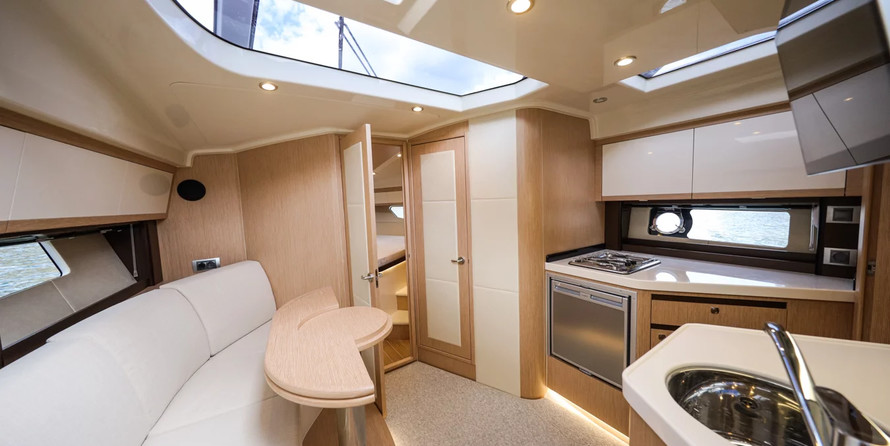 Focus Power 36 Hard Top