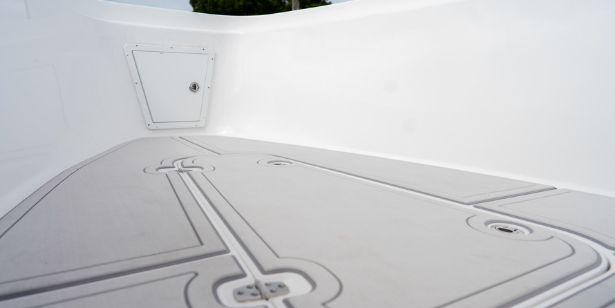 River Hawk Offshore 27