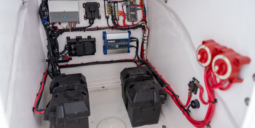 River Hawk Offshore 27