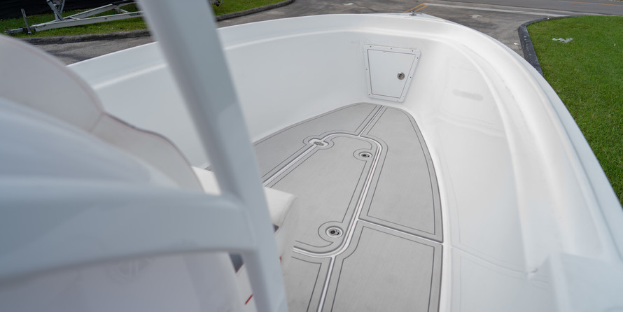 River Hawk Offshore 27