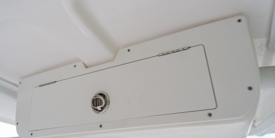 River Hawk Offshore 27