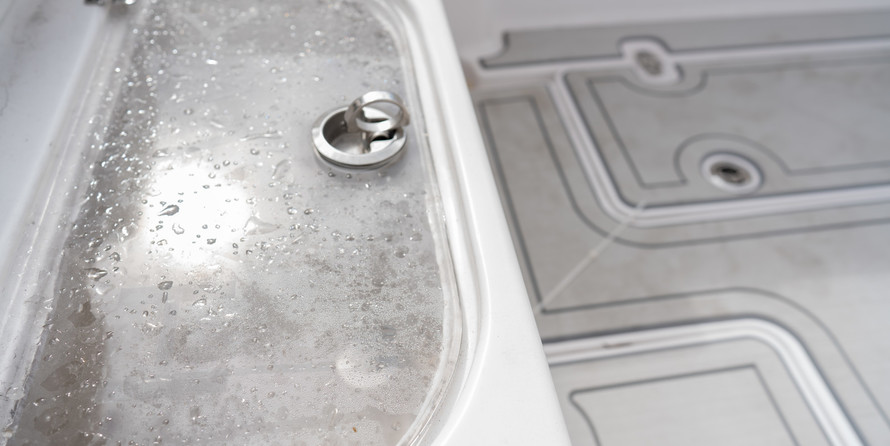 River Hawk Offshore 27