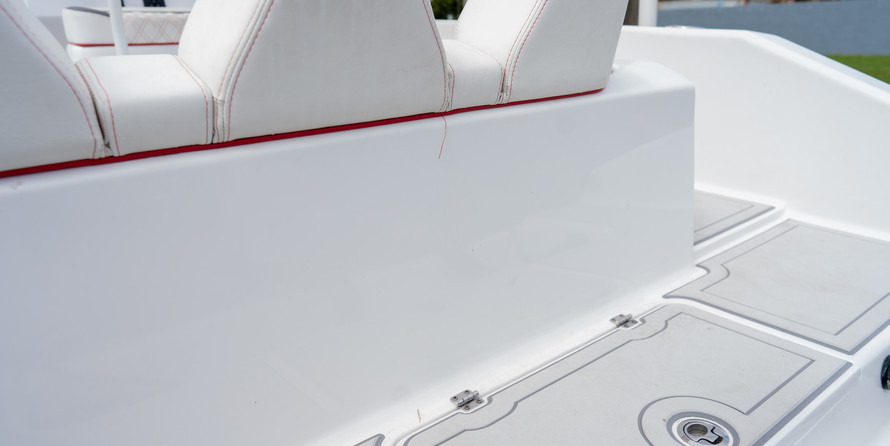 River Hawk Offshore 27