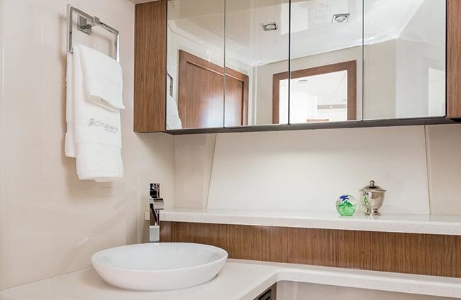 Cruisers Yachts 48 Cantius