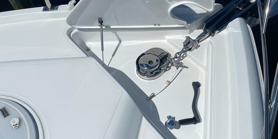 Cruisers Yachts 48 Cantius