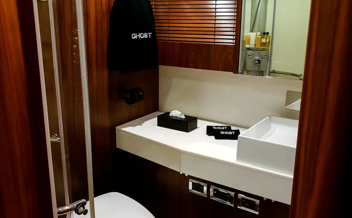 Sunseeker Predator 72