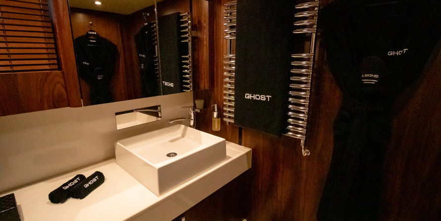 Sunseeker Predator 72