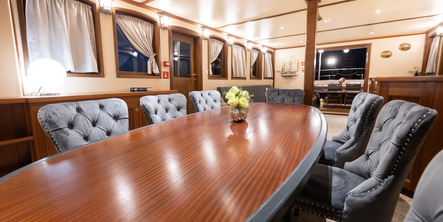 Feadship Gallant Lady