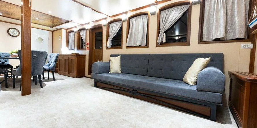 Feadship Gallant Lady