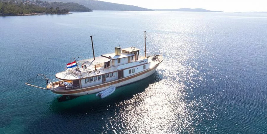 Feadship Gallant Lady