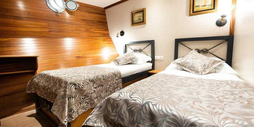 Feadship Gallant Lady