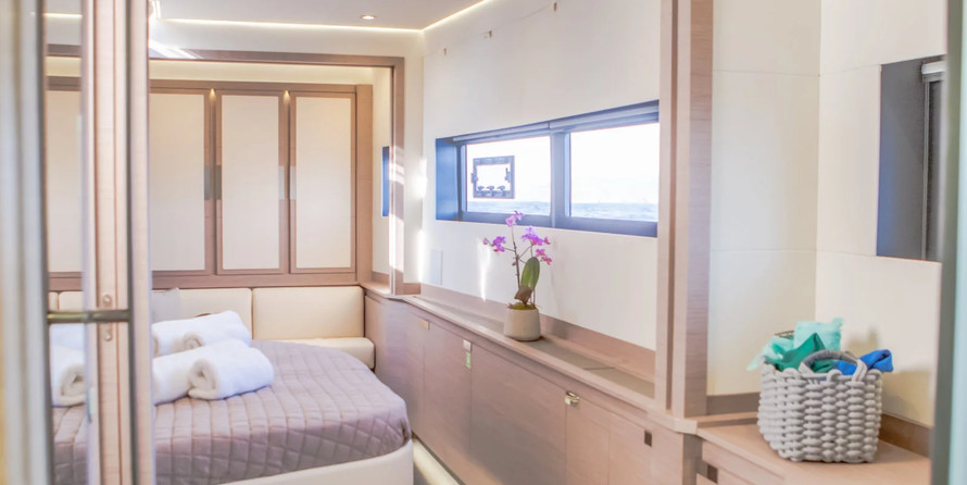 Fountaine Pajot Power 67