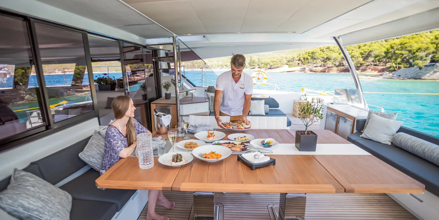 Fountaine Pajot Power 67