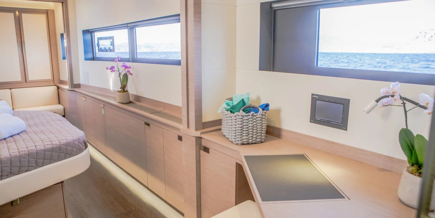 Fountaine Pajot Power 67