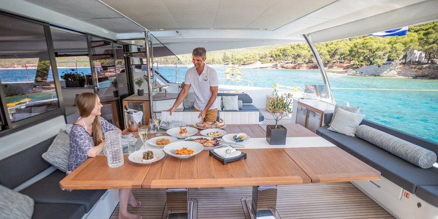 Fountaine Pajot Power 67