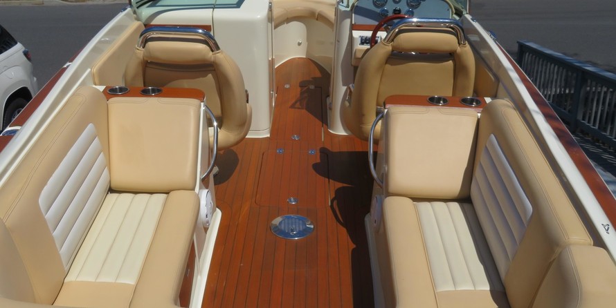 Chris-Craft Launch 25