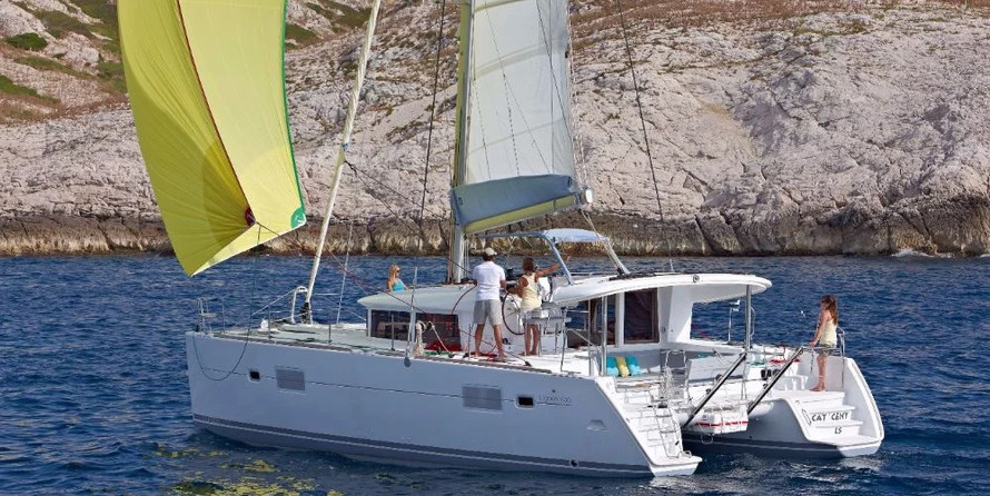 Lagoon 400 - 4 + 2 cab.