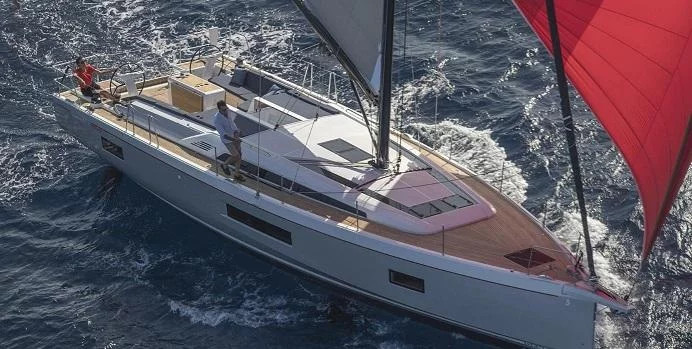 Oceanis 51.1 A/C &amp; GEN