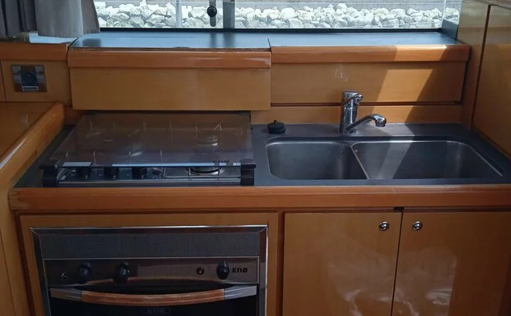 Beneteau Antares 13.80