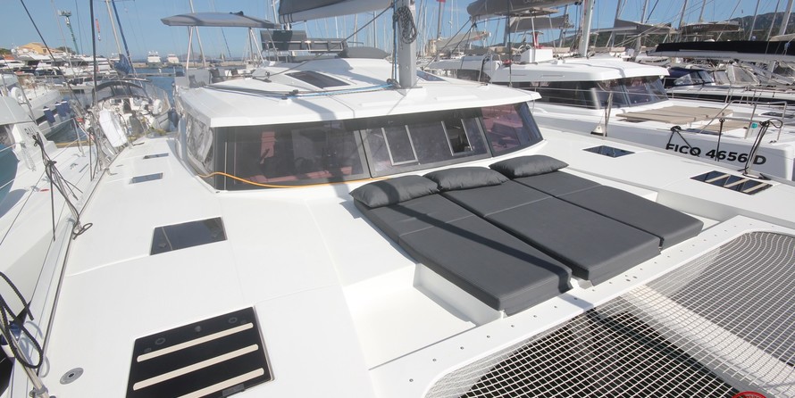 Fountaine Pajot Saona 47