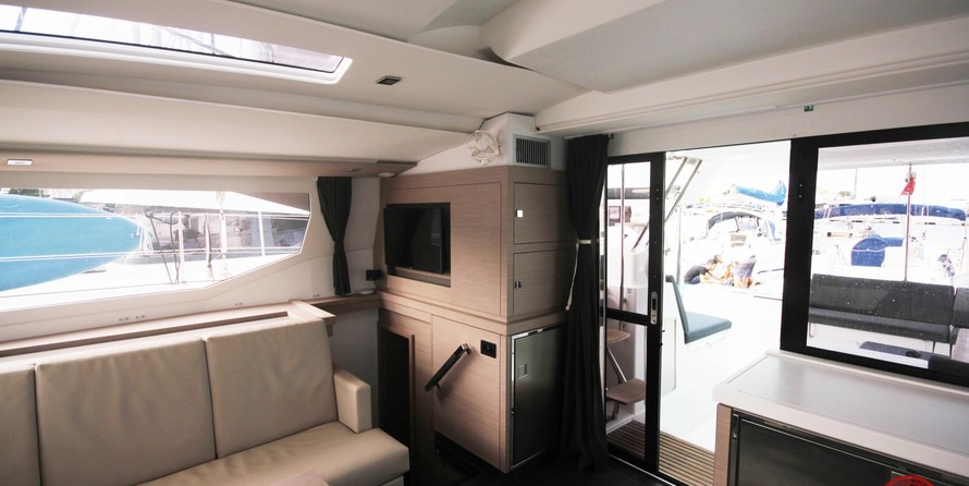 Fountaine Pajot Saona 47